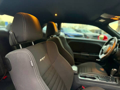 2014 Dodge Challenger SRT8 Core