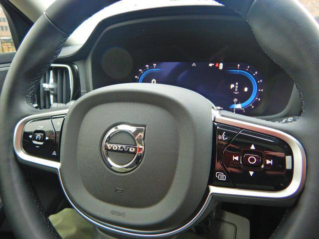 2025 Volvo V60 Cross Country B5 Ultra