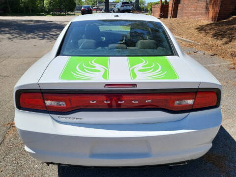 2013 Dodge Charger SE