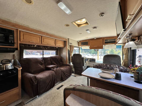 2006 Itasca Sunova / 29ft