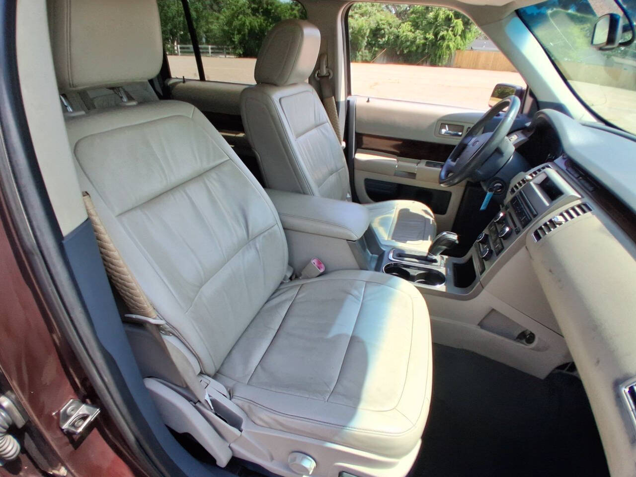 Red 2009 Ford Flex SEL SEL Crossover 4dr 21