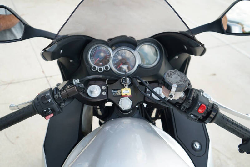 2011 Triumph Sprint GT 1050