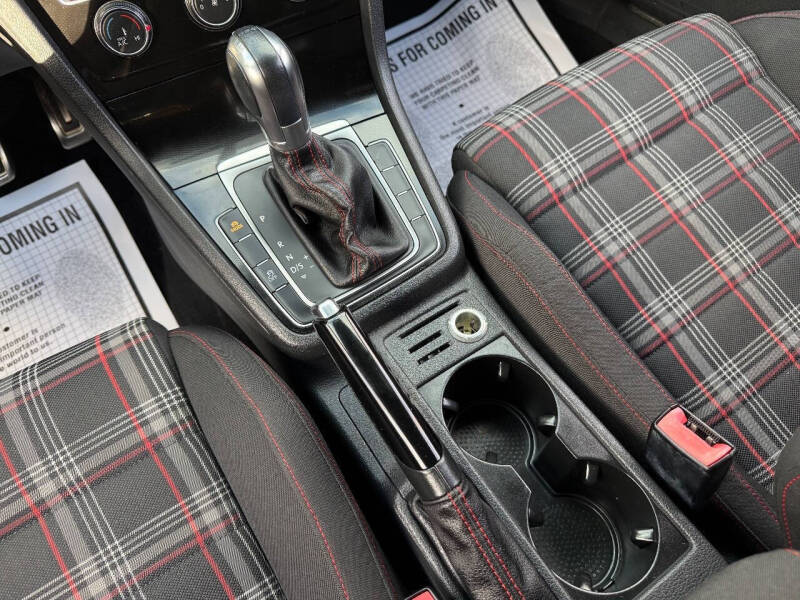 2015 Volkswagen Golf GTI Autobahn