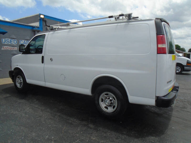2017 Chevrolet Express 2500