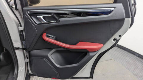 2021 Porsche Macan S