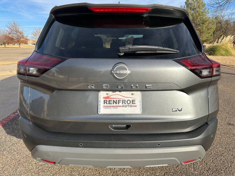 2022 Nissan Rogue SV