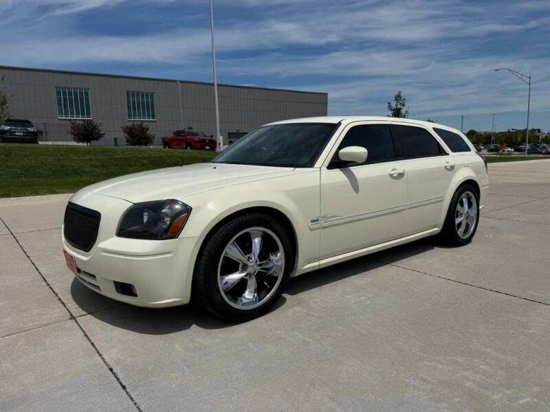 2005 Dodge Magnum RT