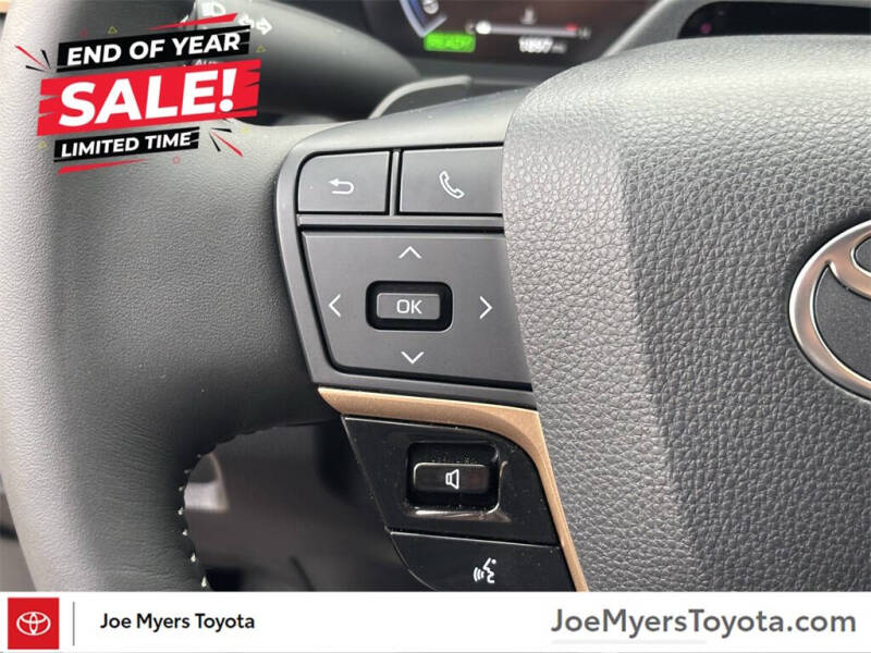 2025 Toyota Crown Signia Limited