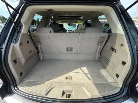 2016 GMC Acadia Denali