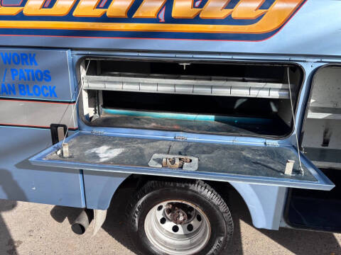 2005 Ford E-Series E-350 SD