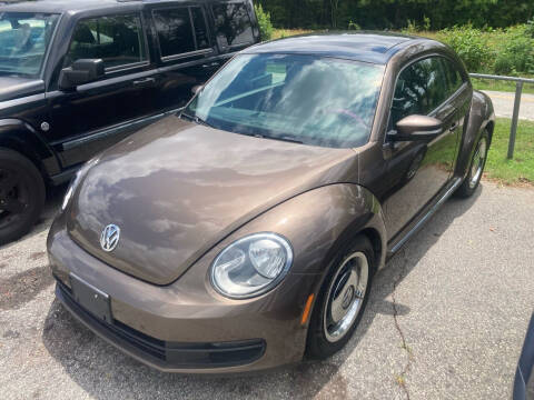 2013 Volkswagen Beetle for sale at UpCountry Motors in Taylors SC