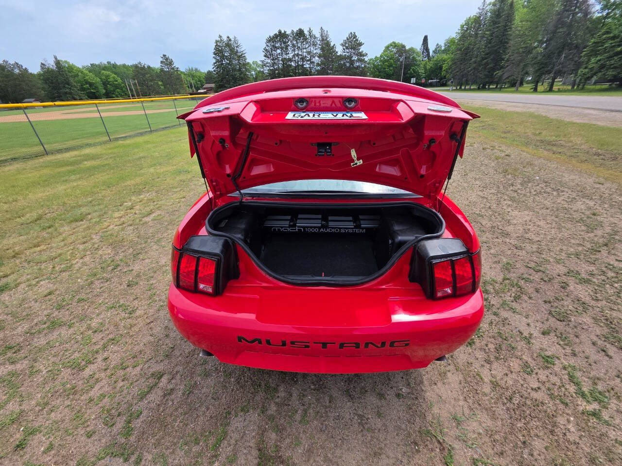 2004 Ford Mustang 28