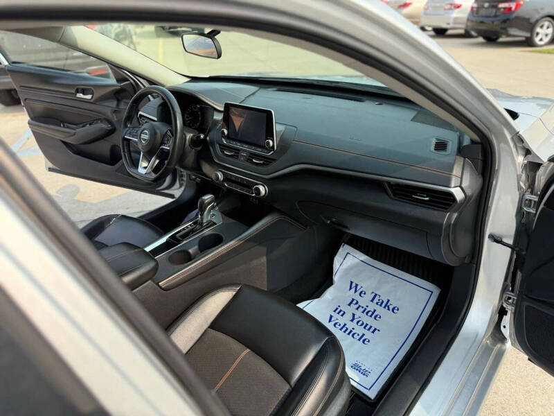 2020 Nissan Altima 2.5 SR