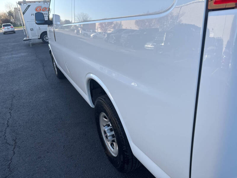 2024 GMC Savana 2500