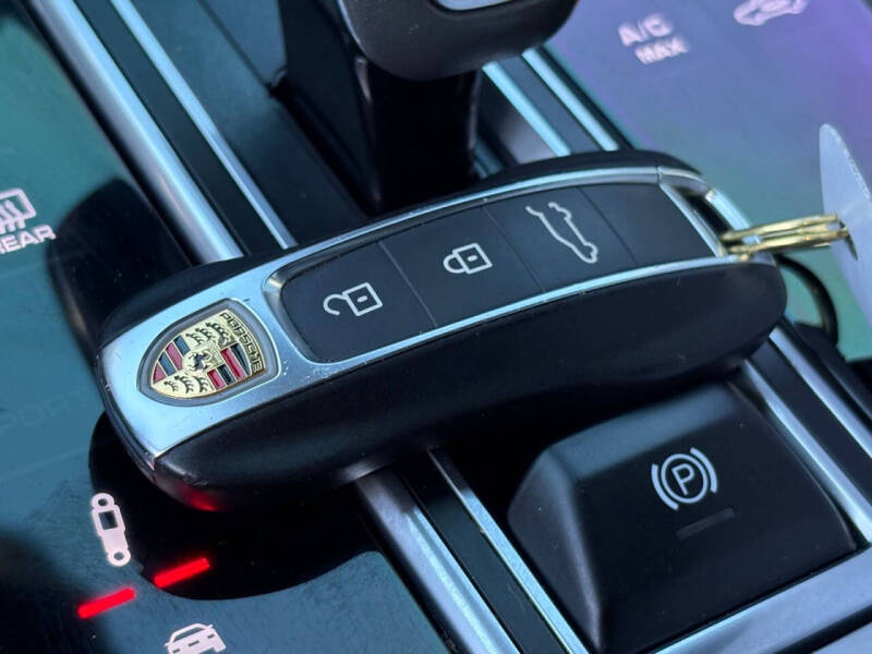2023 Porsche Cayenne