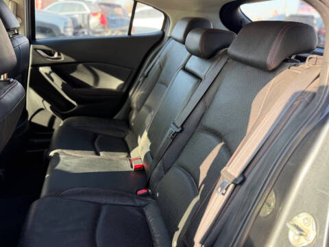 2015 Mazda MAZDA3 s Grand Touring