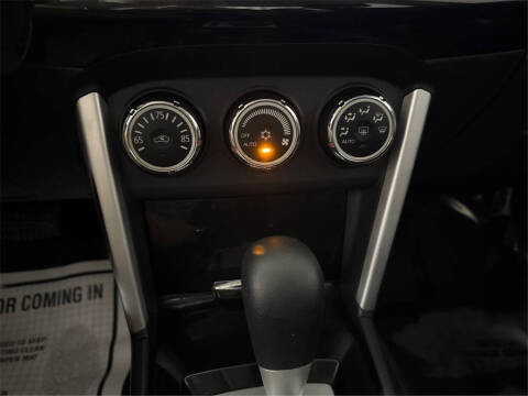 2017 Mitsubishi Lancer ES