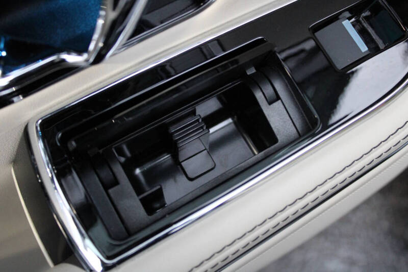 2019 Jaguar XJL Portfolio