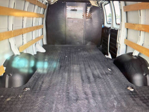 2024 Chevrolet Express 2500