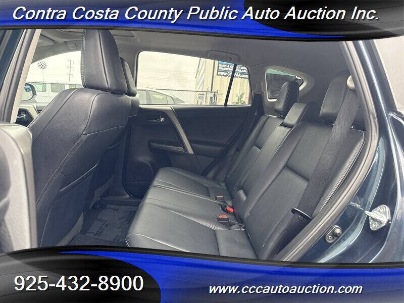 2017 Toyota RAV4 Platinum