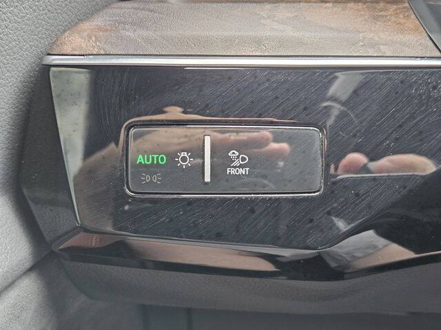 2019 Audi e-tron quattro Prestige