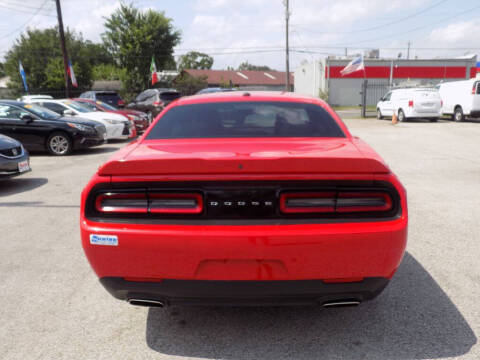 2019 Dodge Challenger SXT