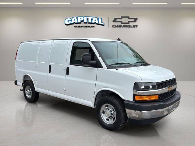 2025 Chevrolet Express 2500