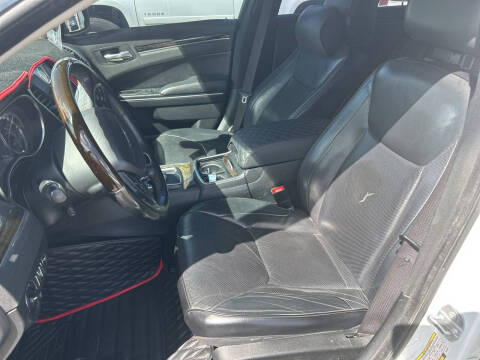 2016 Chrysler 300 C