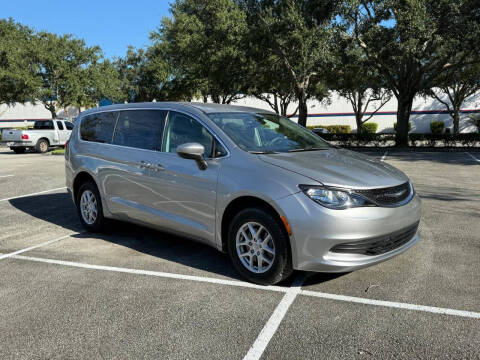 2017 Chrysler Pacifica Touring