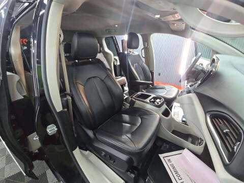 2018 Chrysler Pacifica Touring L Plus