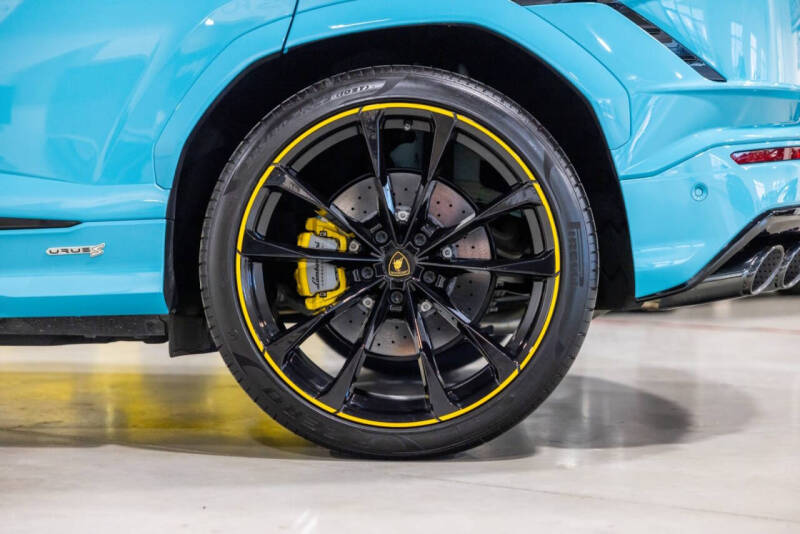 2024 Lamborghini Urus S
