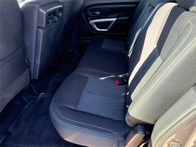 2018 Nissan Titan SV