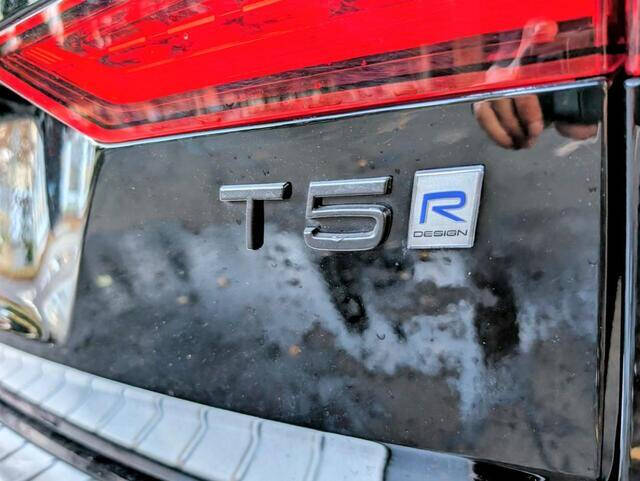 2020 Volvo V60 T5 R-Design