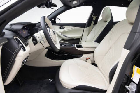 2021 Aston Martin DBX