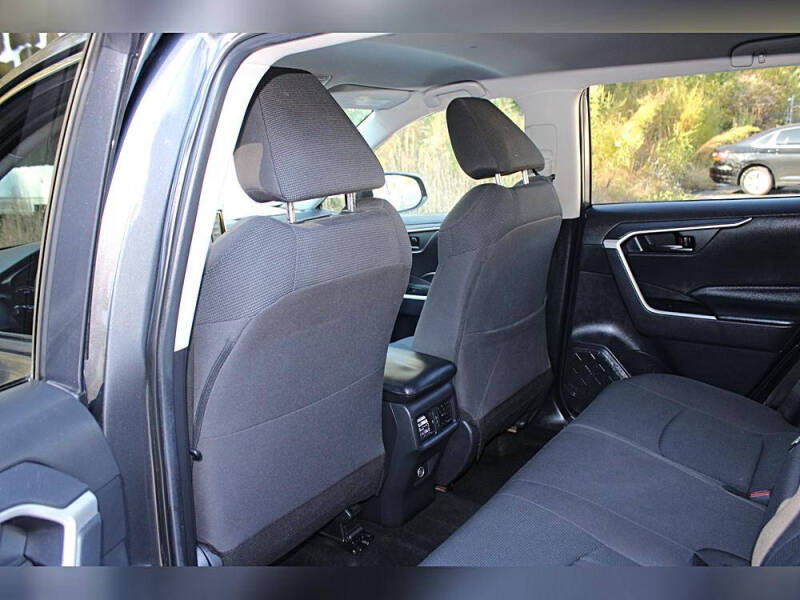 2019 Toyota RAV4 Hybrid LE