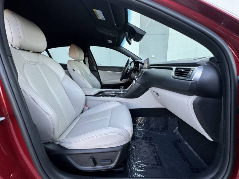 2022 Genesis G70 2.0T