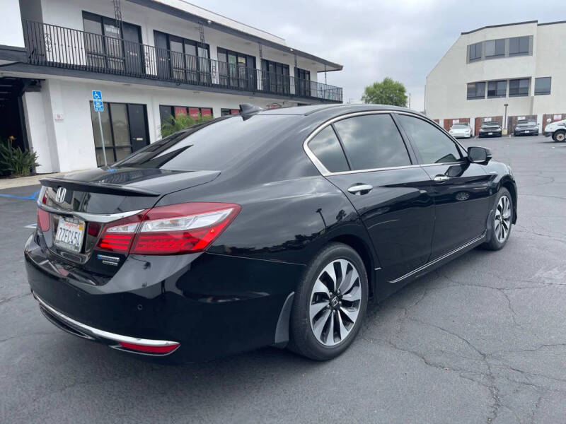 2017 Honda Accord Hybrid Touring