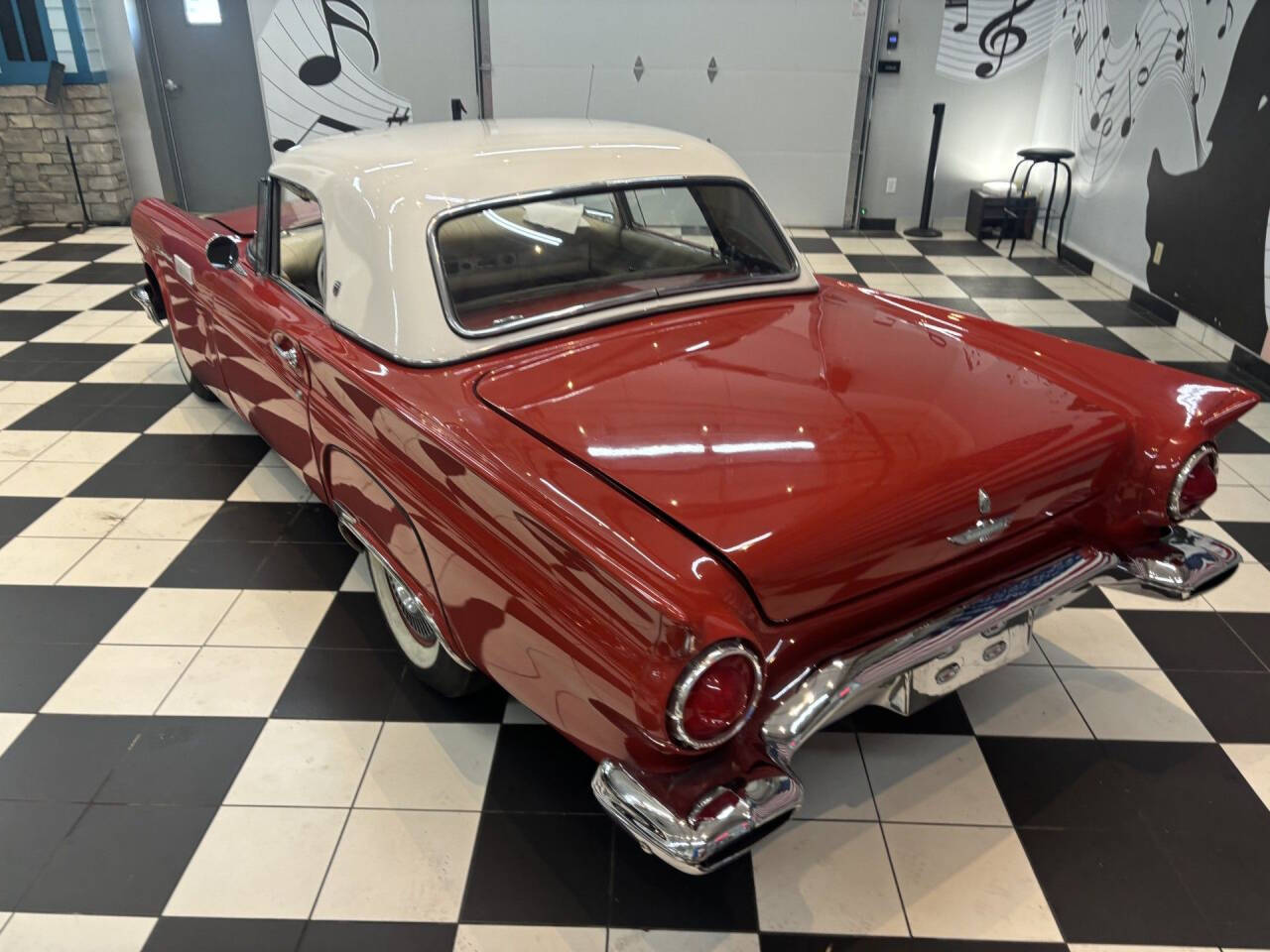 1957 Ford Thunderbird 16