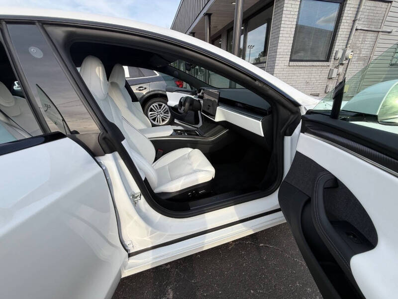 2022 Tesla Model S Plaid