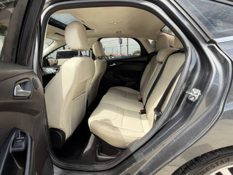2017 Ford Focus Titanium