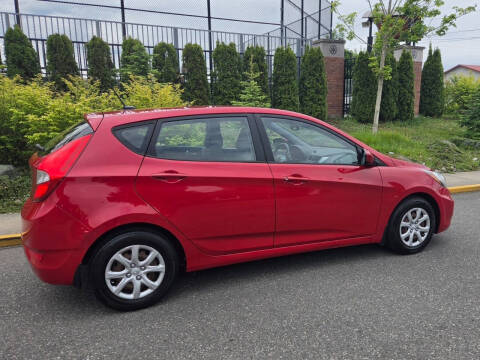 2013 Hyundai Accent GS