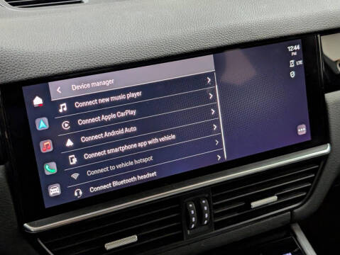 2022 Porsche Cayenne Platinum Edition