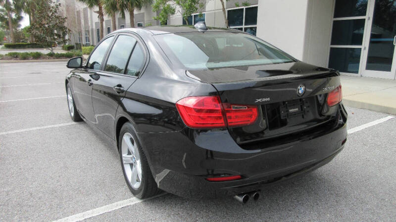 2014 BMW 3 Series 328i photo 3