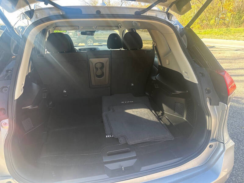 2020 Nissan Rogue SV