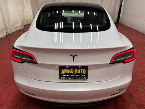 2021 Tesla Model 3 Standard Range Plus