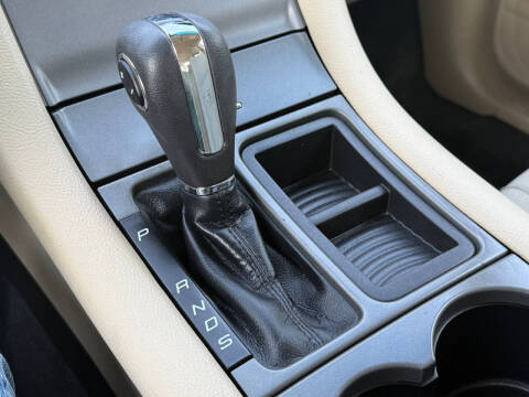2016 Ford Taurus SE