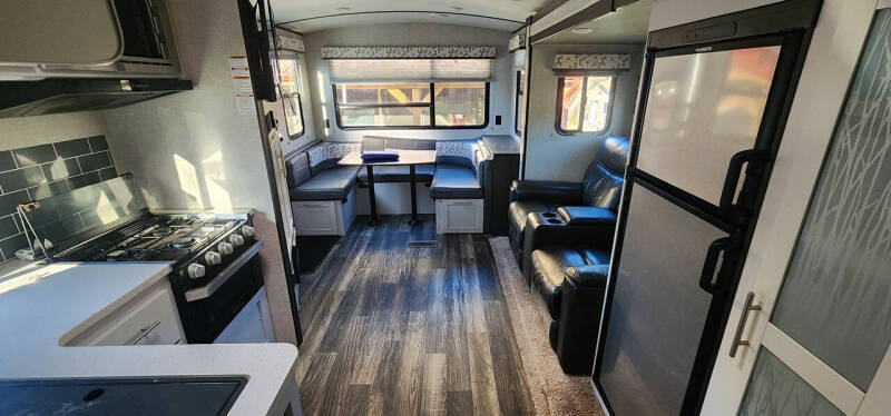 2019 Keystone RV Premier