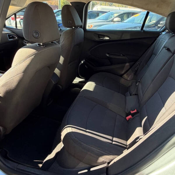 2017 Chevrolet Cruze LT Auto