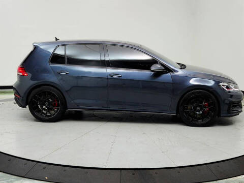 2019 Volkswagen Golf GTI SE