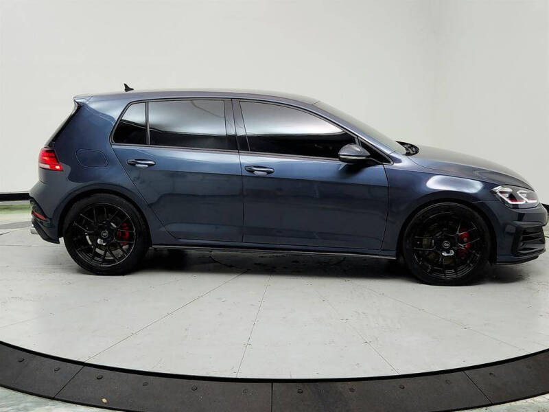 2019 Volkswagen Golf GTI SE